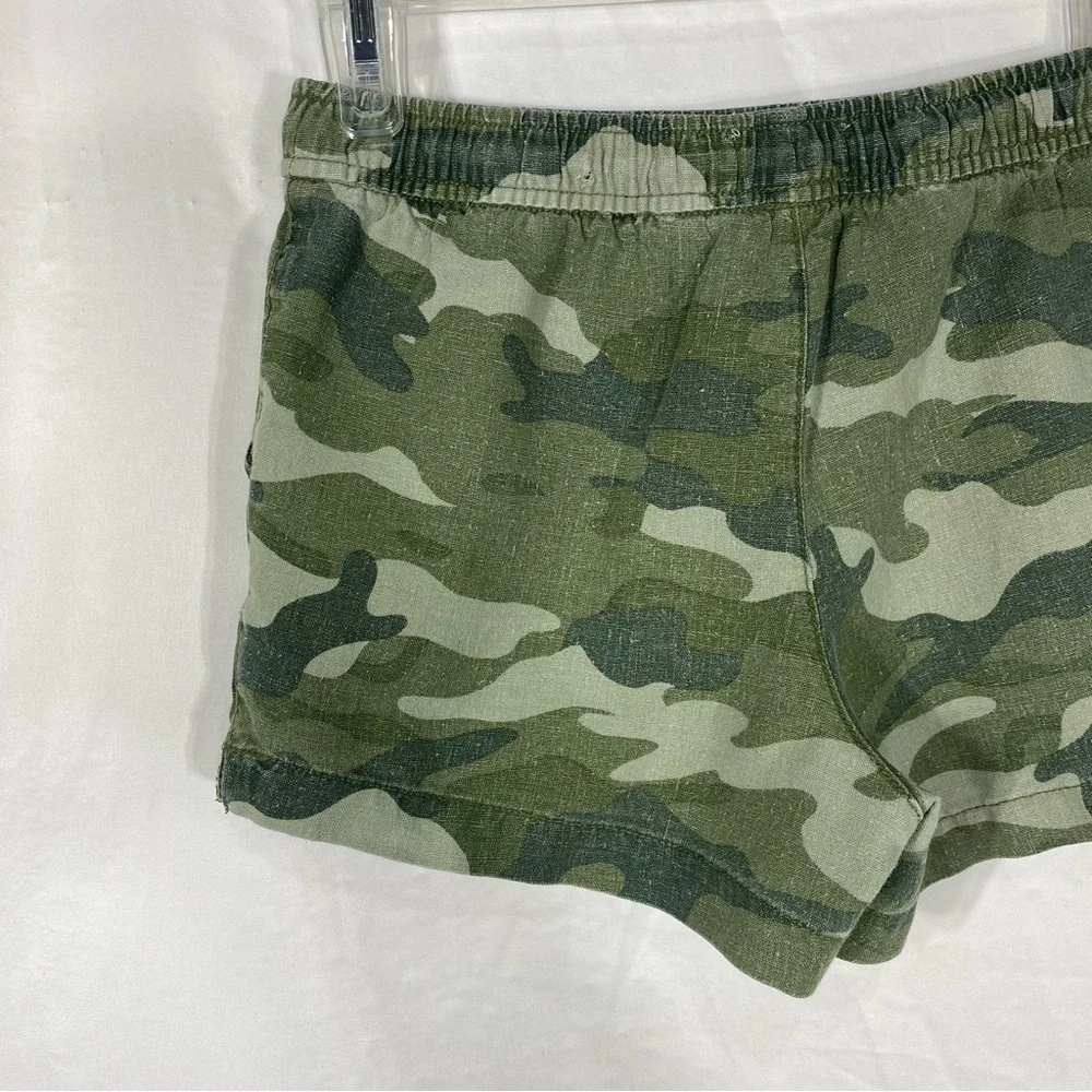 Old Navy Girl’s Camo LinenBlend Drawstring Shorts